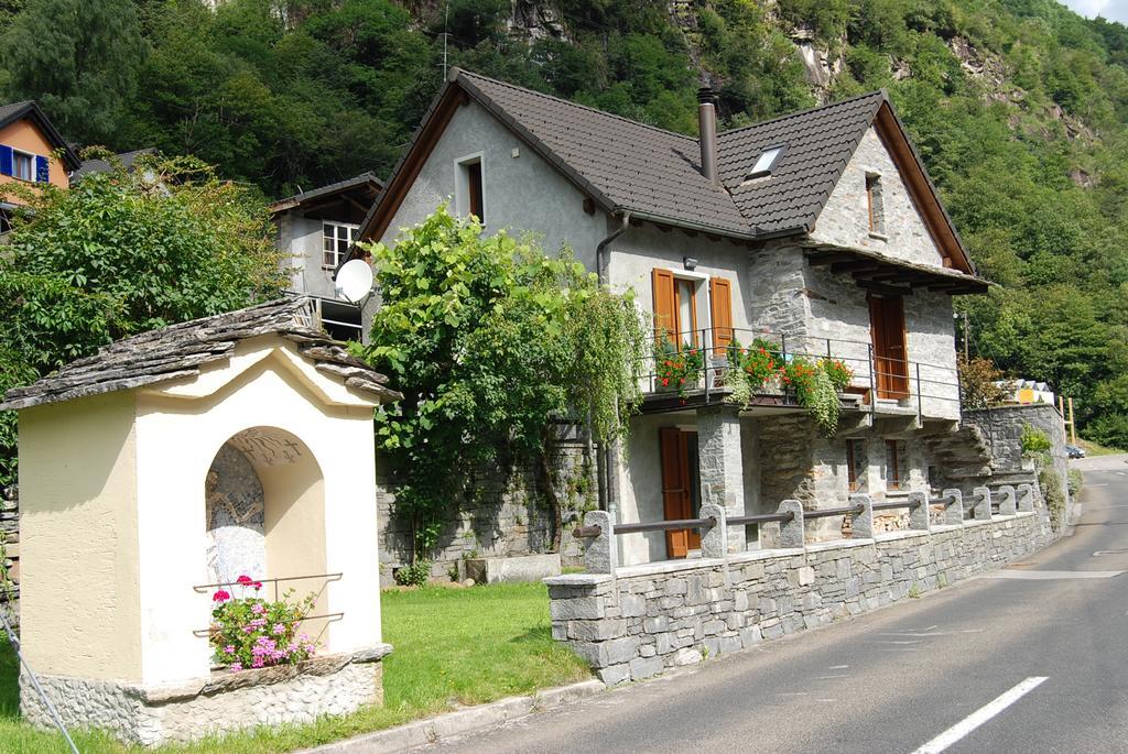 Casa Fontanella Villa Brione  Exterior photo